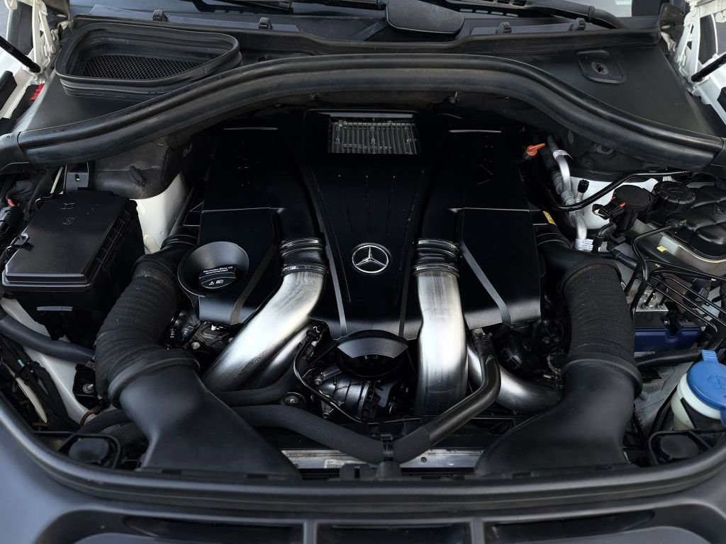 Used 2018 Mercedes-Benz GLS 550 4MATIC image 36