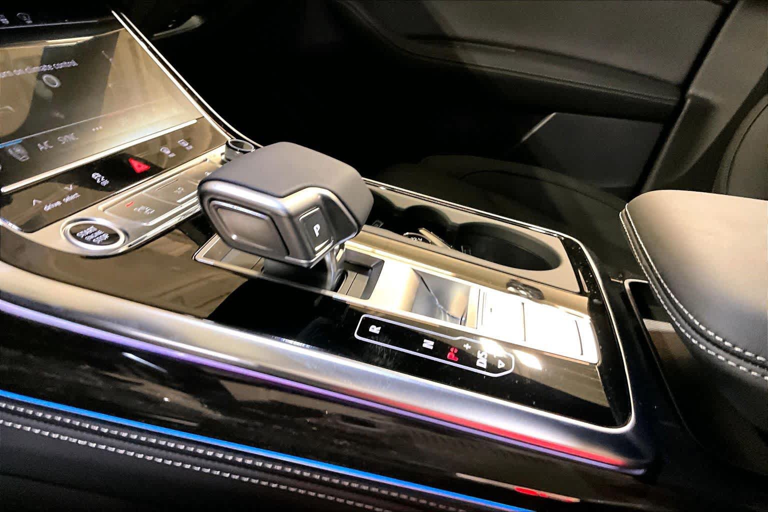 New 2027 Audi Q8 Prestige AWD/4WD image 7