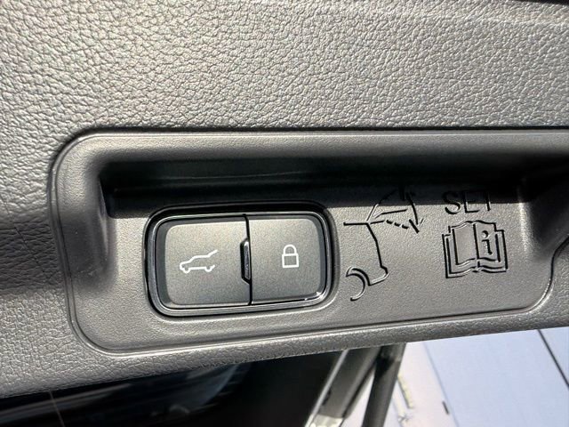 Used 2026 Ford Explorer Platinum w/ LUX Leather Package image 13