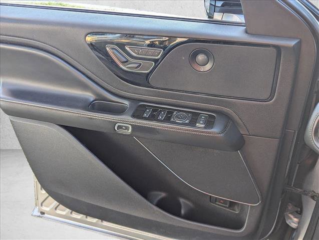 Used 2020 Lincoln Aviator Reserve w/ Elements Package Plus image 9