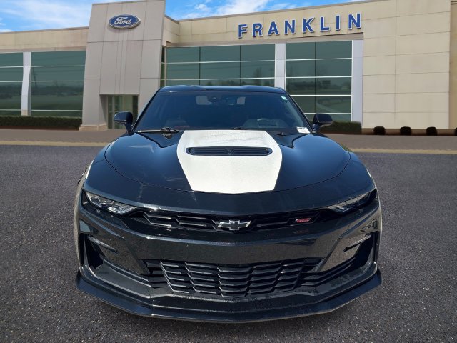 Used 2021 Chevrolet Camaro SS w/ LPO, Ground Effects Package RWD image 2