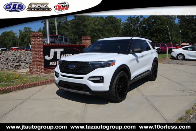 Used 2020 Ford Explorer XLT w/ Equipment Group 202A AWD/4WD image 3