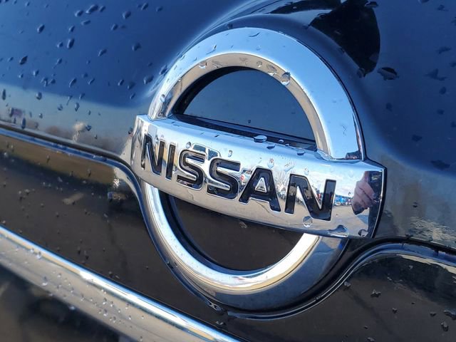 Used 2019 Nissan Rogue SV image 11