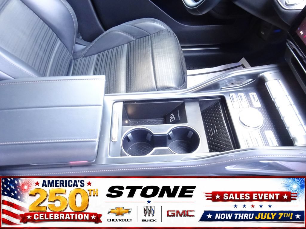 Used 2024 Lincoln Nautilus Reserve w/ Jet Appearance Package (87T) AWD/4WD image 17