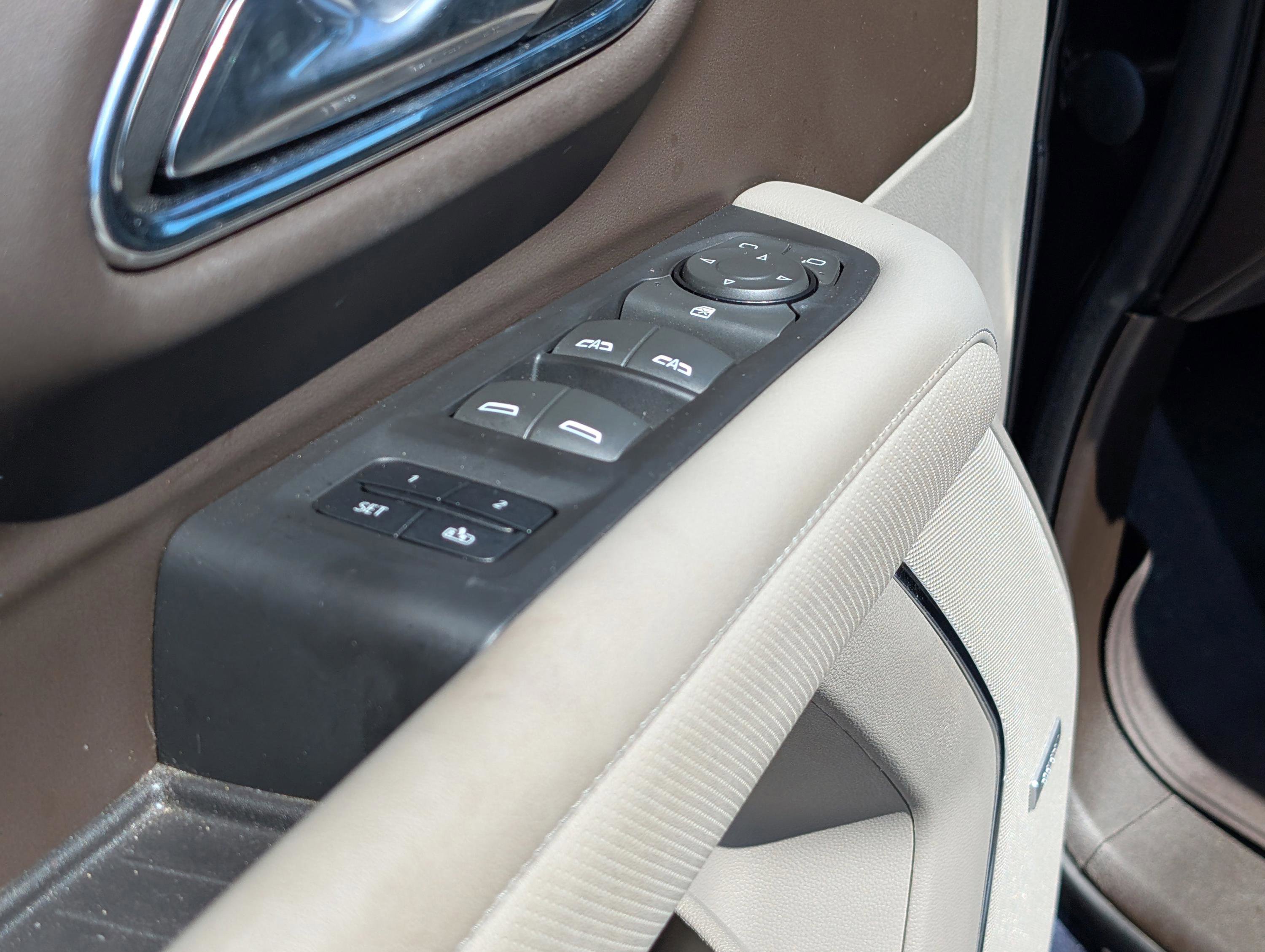 Used 2023 GMC Yukon SLT RWD image 17