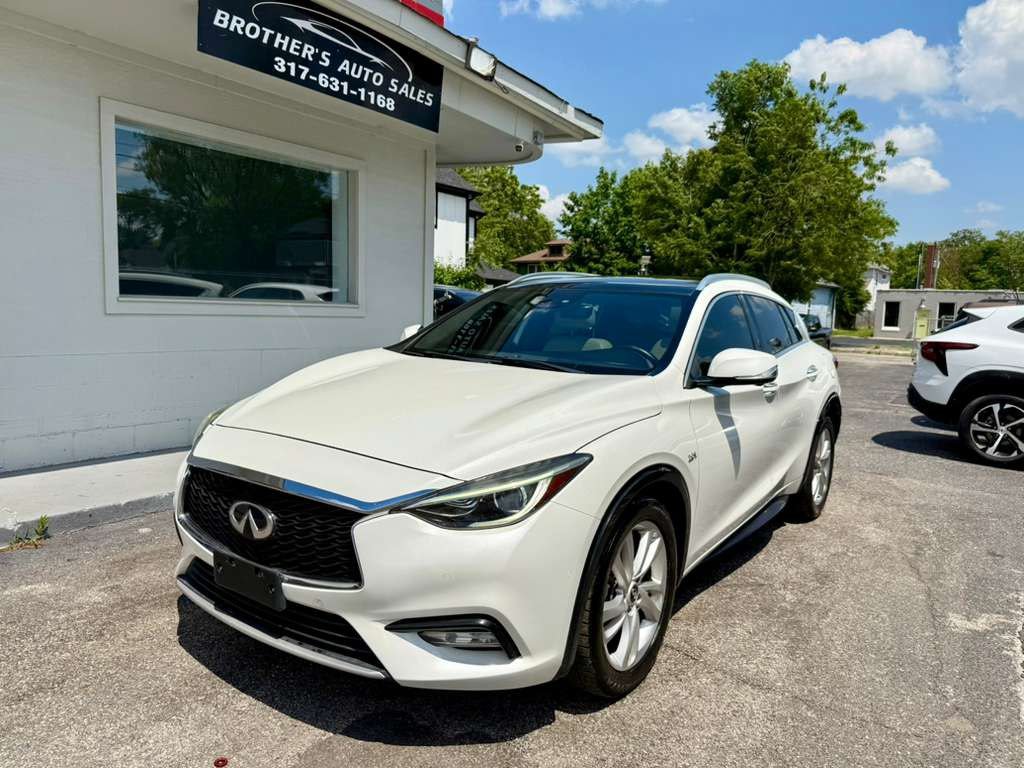 Used 2017 INFINITI QX30 Premium w/ Technology Package