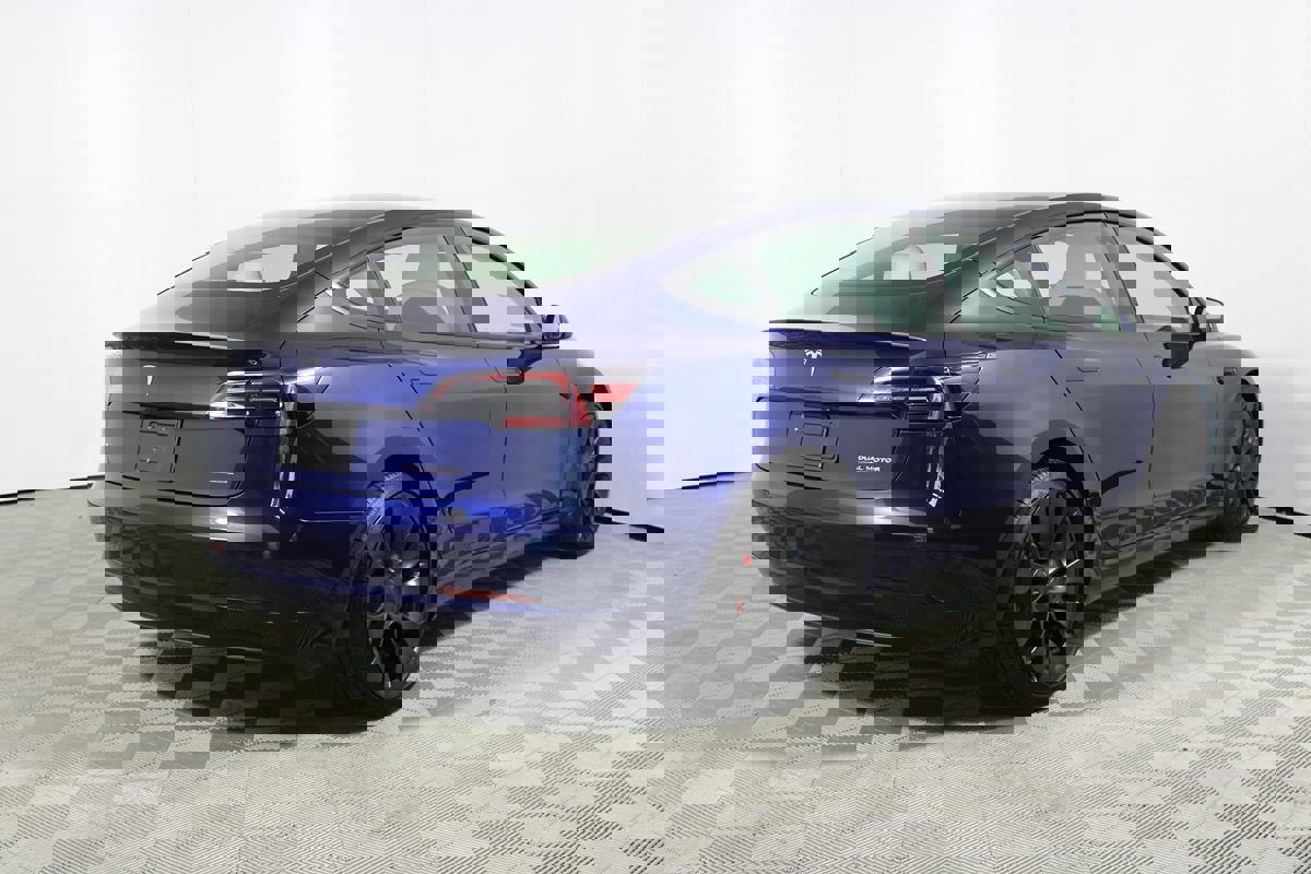 Used 2023 Tesla Model 3 Performance image 31