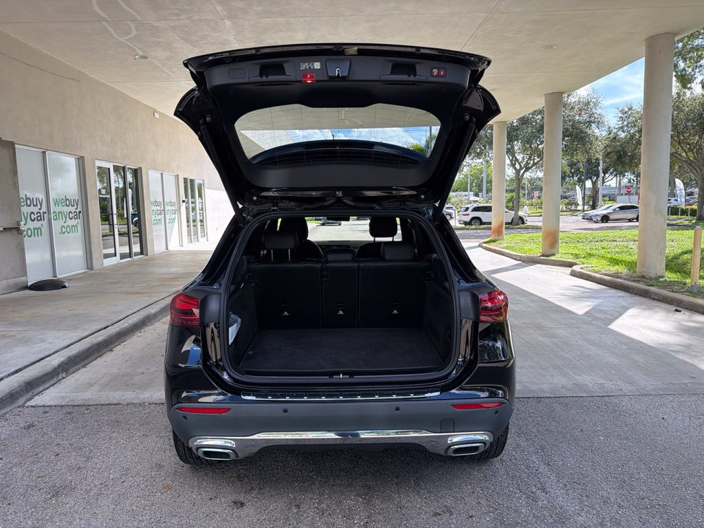 Used 2025 Mercedes-Benz GLA 250 image 32