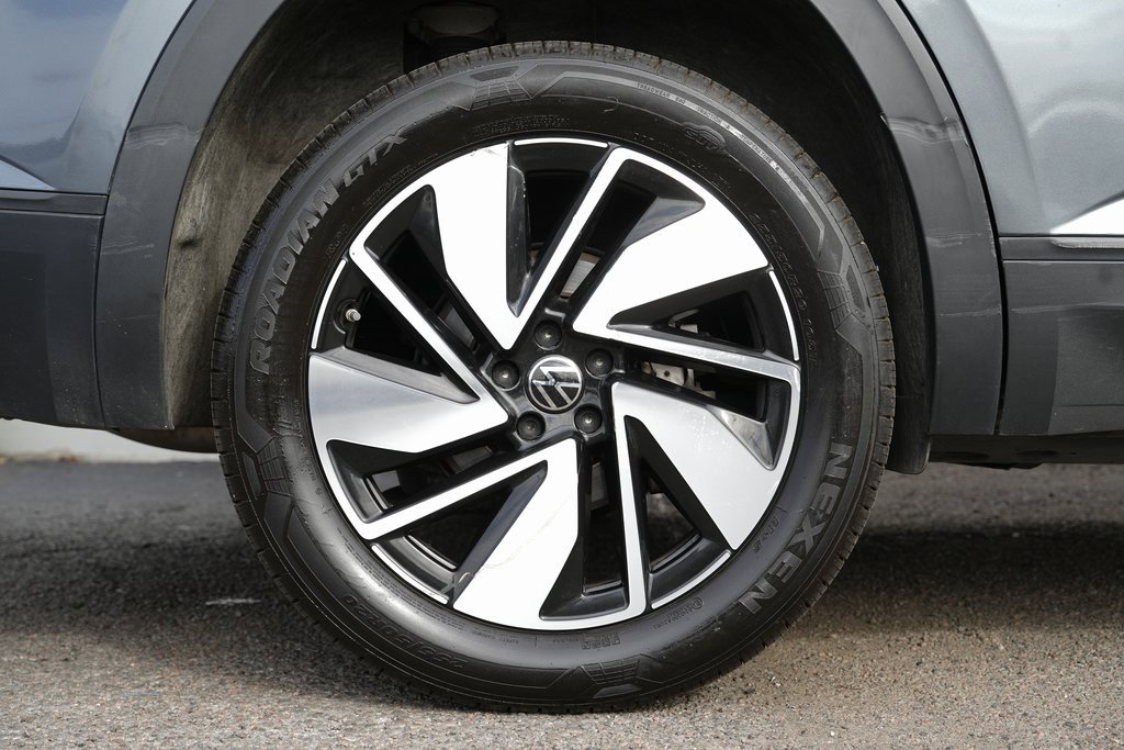 Used 2024 Volkswagen Atlas SE image 13