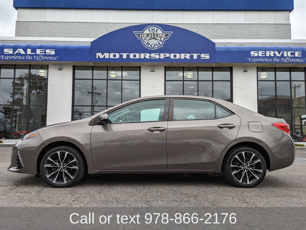 Used 2017 Toyota Corolla SE w/ SE Premium Package FWD image 1