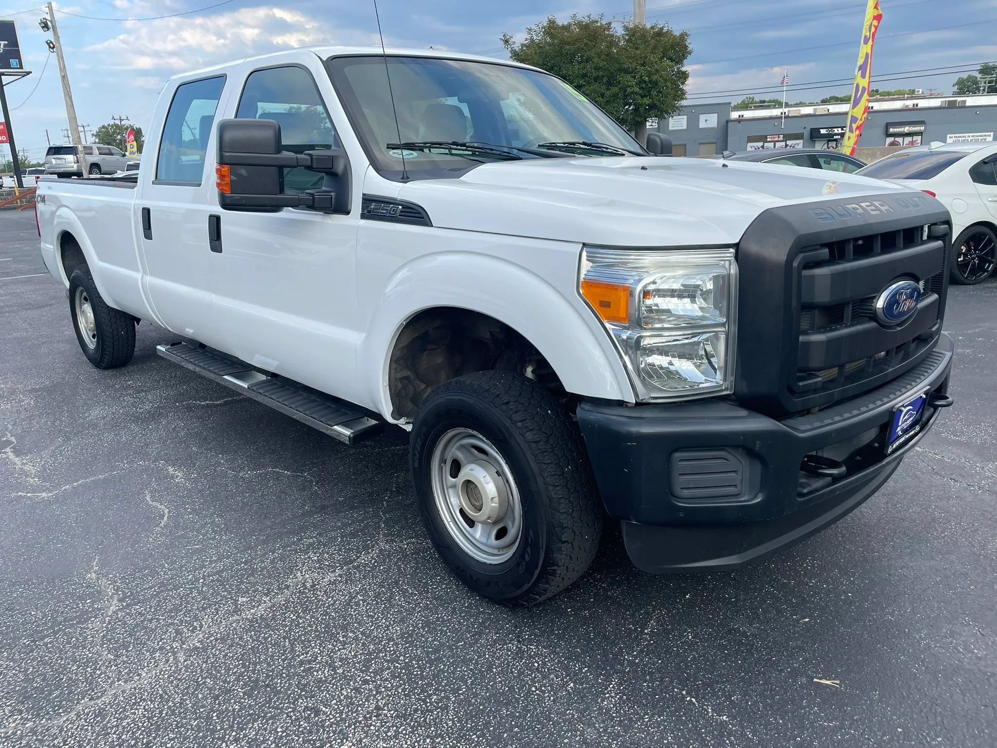 Used 2015 Ford F250 XL w/ Power Equipment Group AWD/4WD image 3
