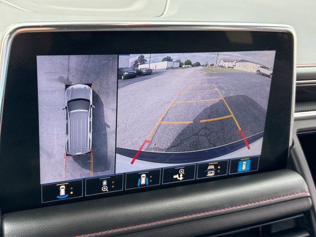 Used 2021 Chevrolet Suburban RST w/ Luxury Package AWD/4WD image 17