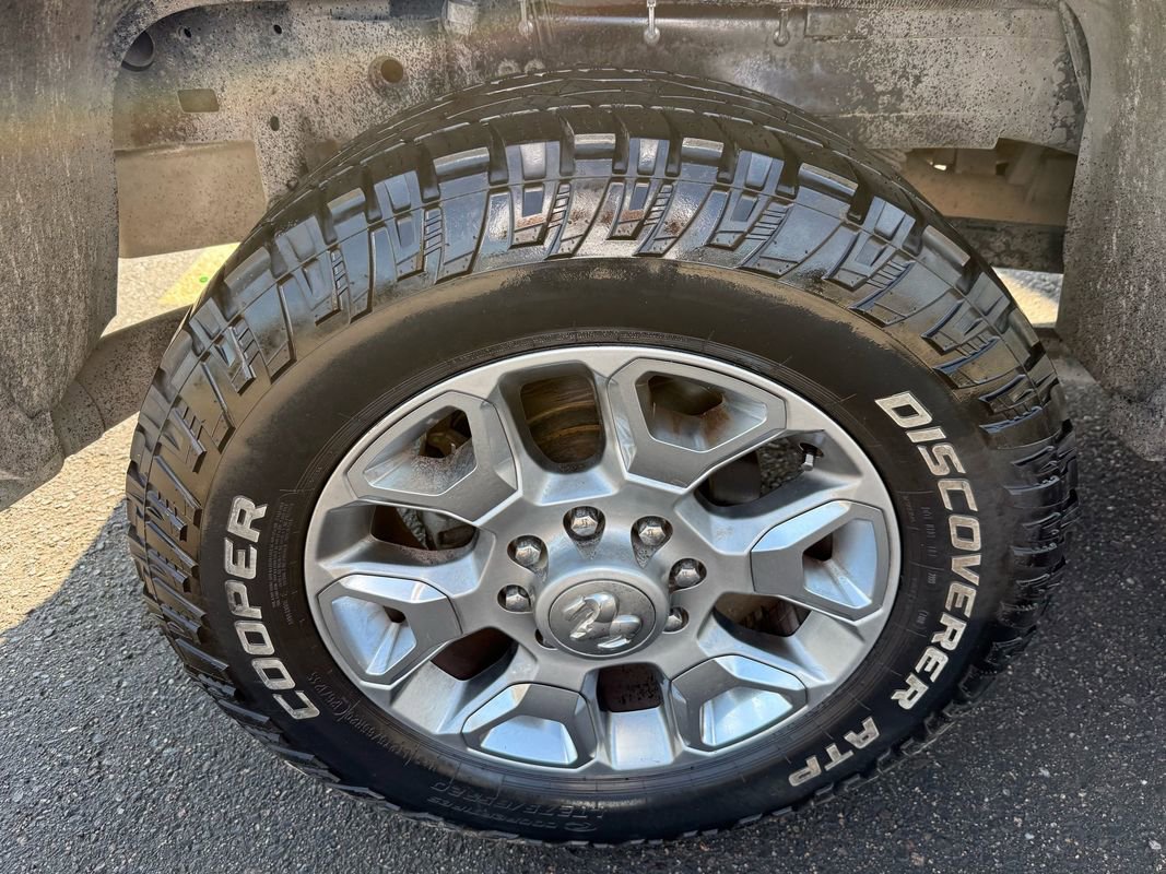 Used 2018 RAM 2500 Limited image 14