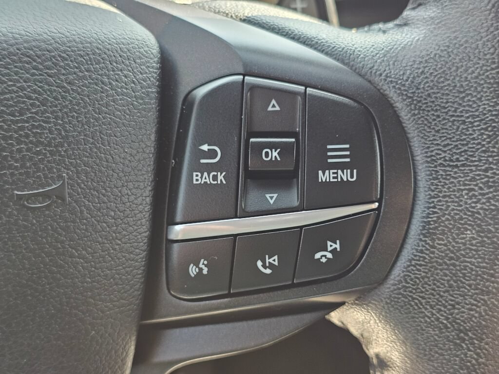 Used 2020 Ford Explorer XLT w/ Equipment Group 202A AWD/4WD image 28
