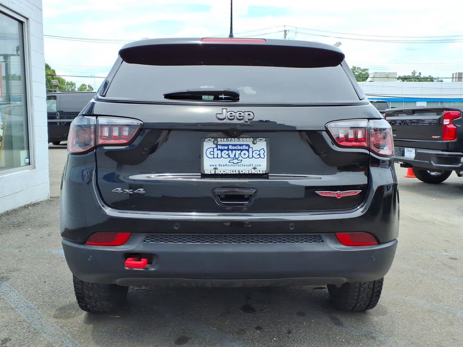 Used 2024 Jeep Compass Trailhawk AWD/4WD image 5