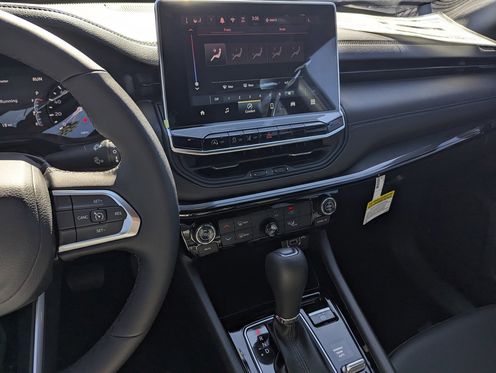 New 2026 Jeep Compass Latitude AWD/4WD image 10
