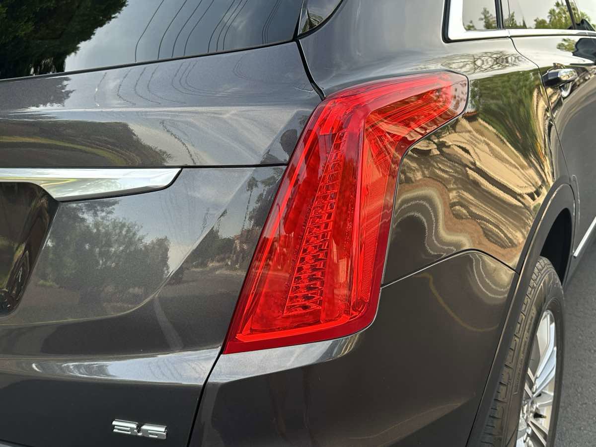 Used 2017 Cadillac XT5 Luxury w/ Driver Awareness Package image 55