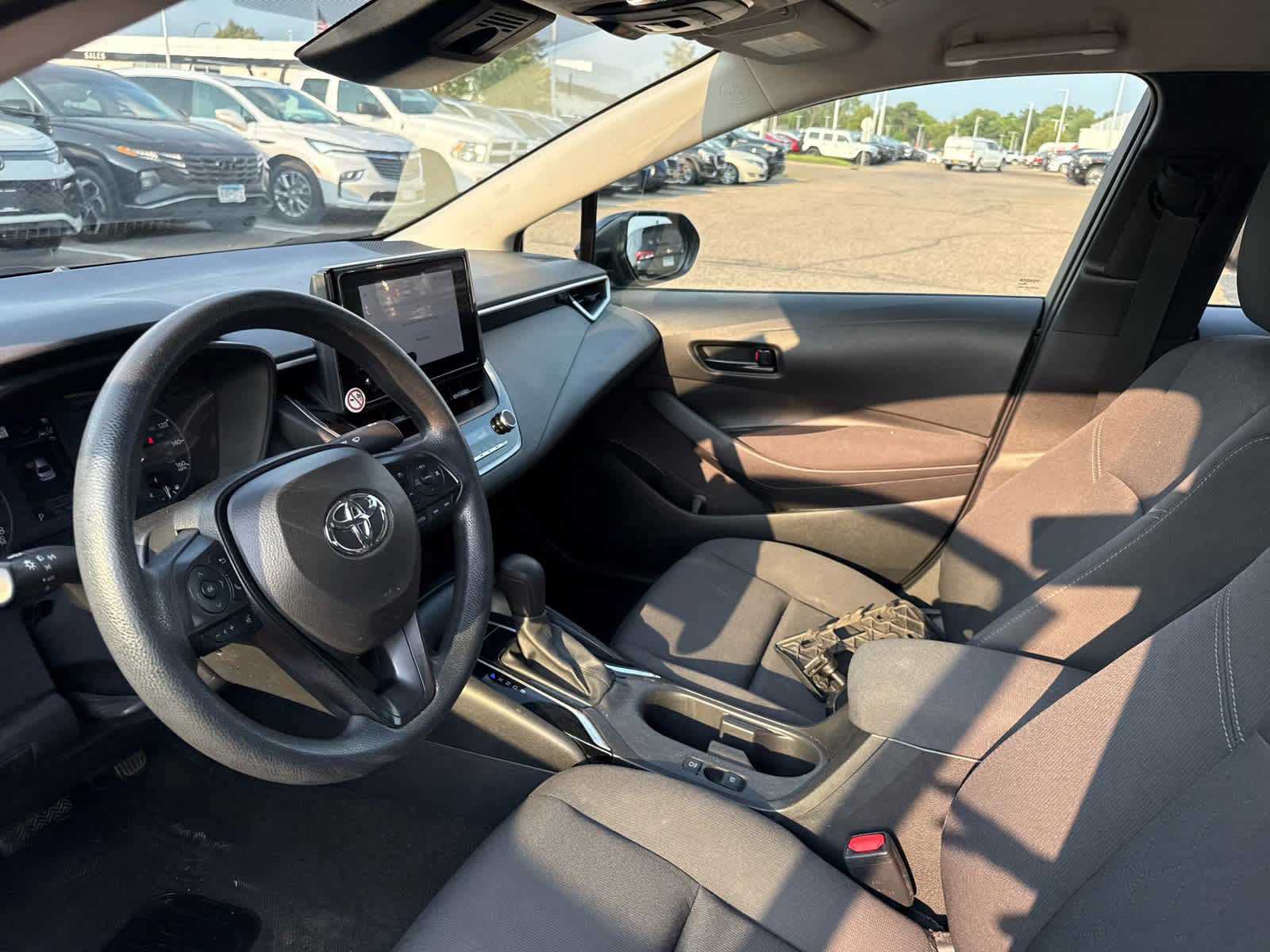 Used 2024 Toyota Corolla LE FWD image 9
