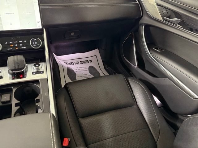 Certified 2023 Jaguar XF R-Dynamic SE AWD/4WD image 28