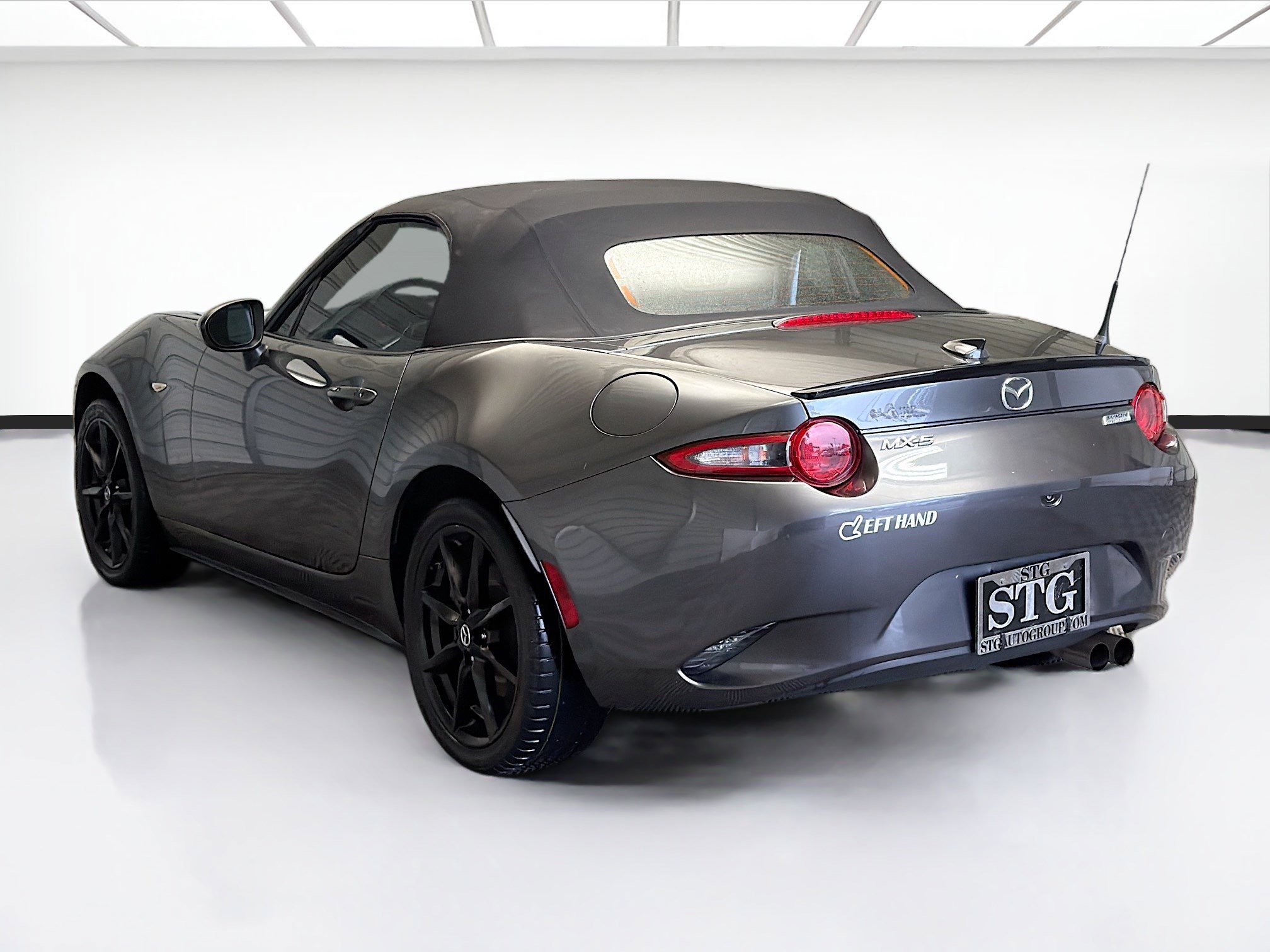 Used 2019 MAZDA MX-5 Miata Club image 6