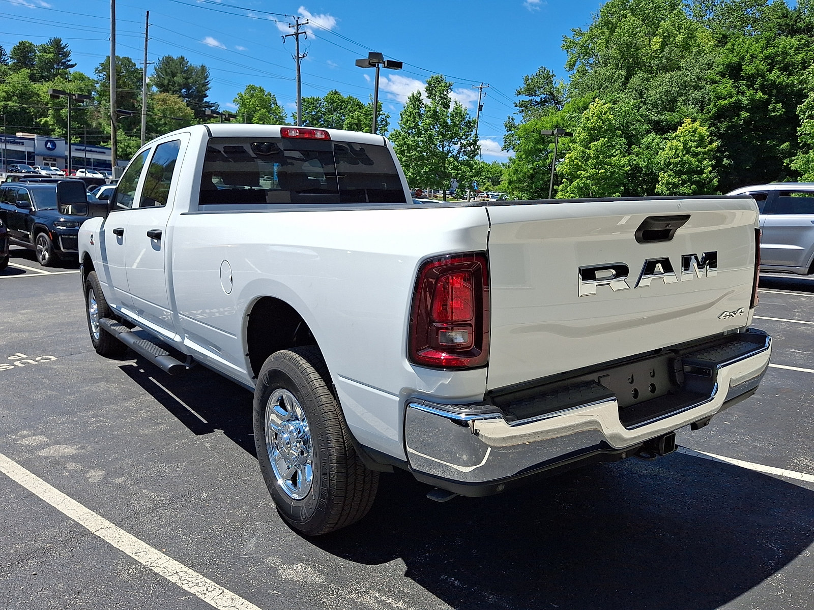 New 2026 RAM 3500 Tradesman AWD/4WD image 4