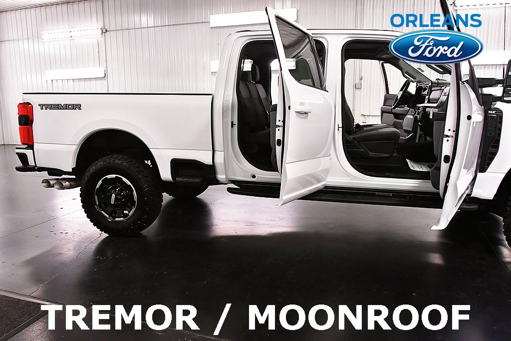 Used 2025 Ford F250 XLT w/ Black Appearance Package image 30