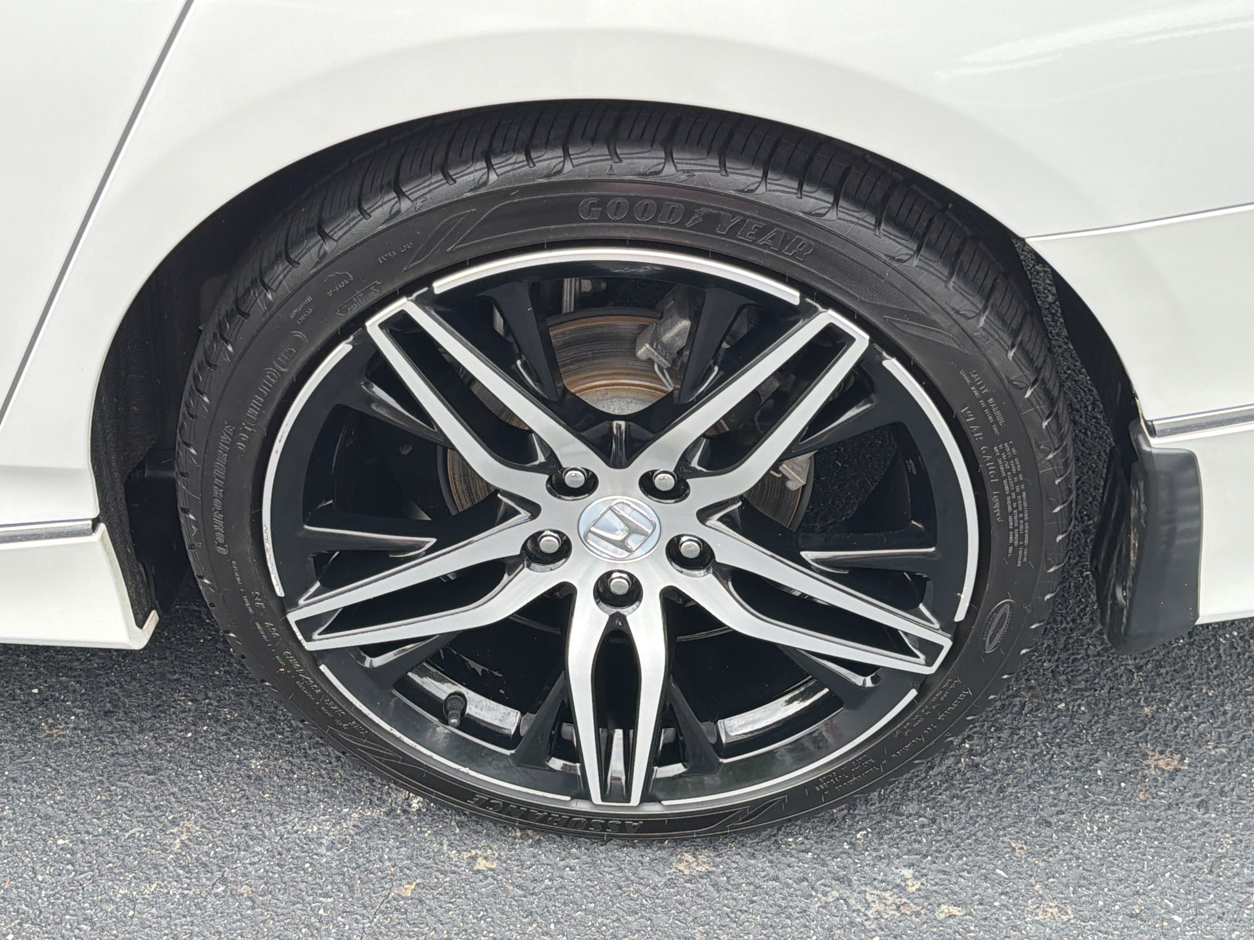 Used 2022 Honda Accord Touring image 19