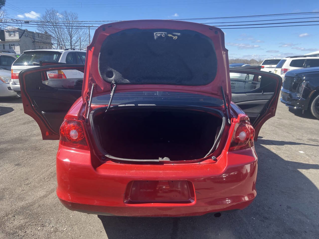 Used 2013 Dodge Avenger SE image 32