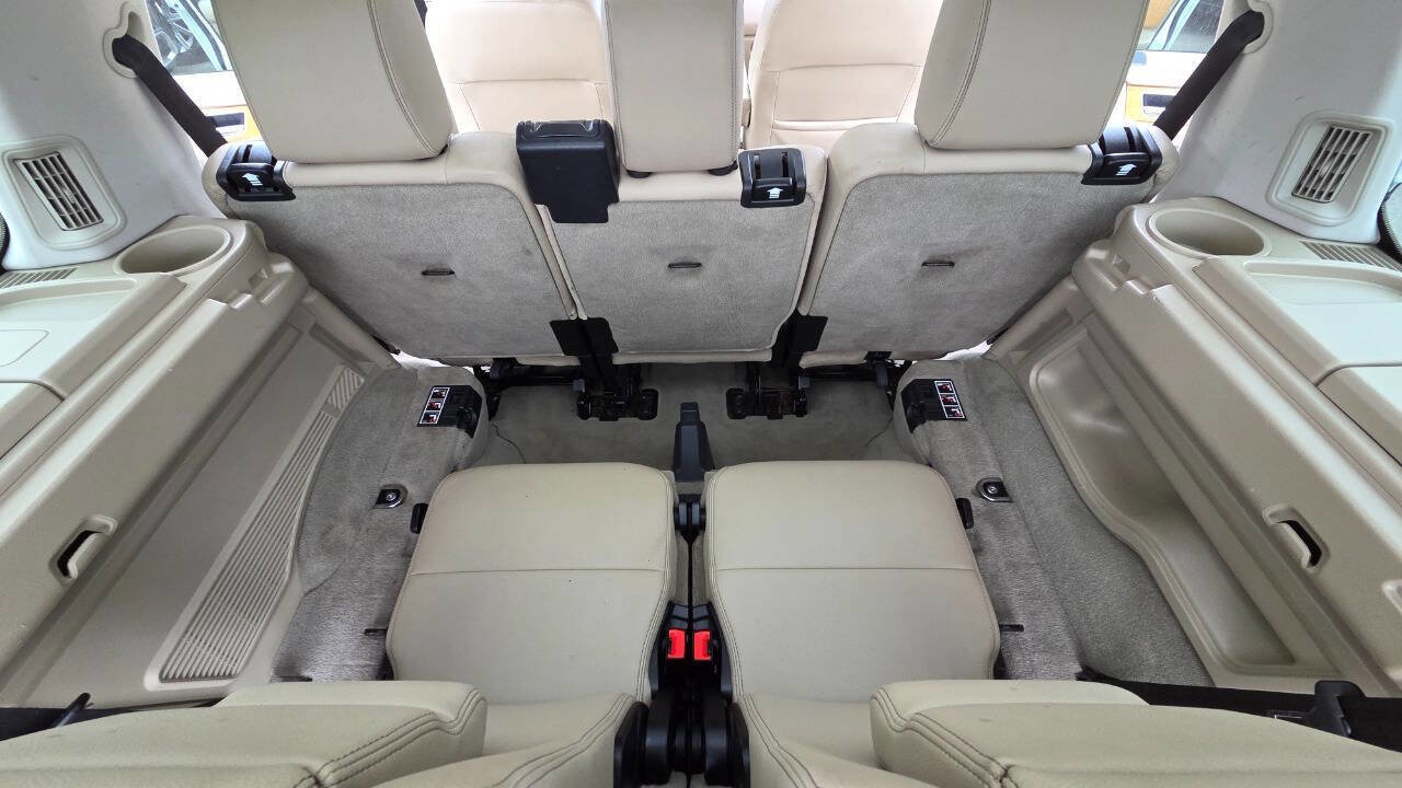 Used 2012 Land Rover LR4 HSE AWD/4WD image 38