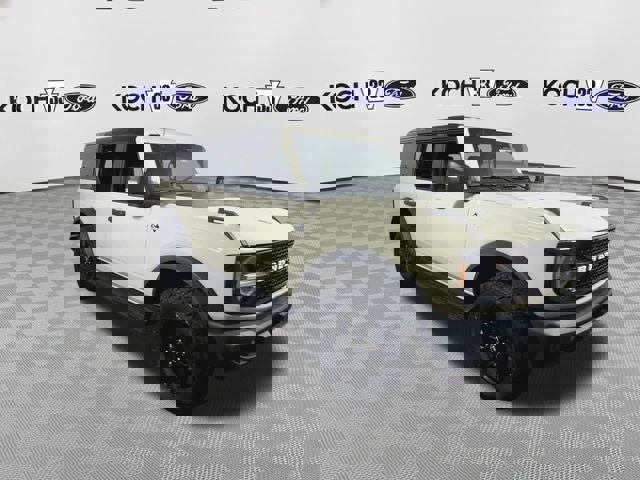 New 2025 Ford Bronco Outer Banks image 2