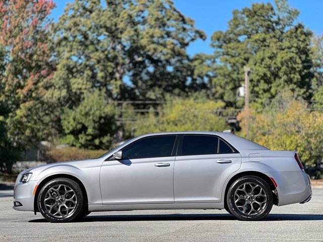 Used 2017 Chrysler 300 S AWD/4WD image 8