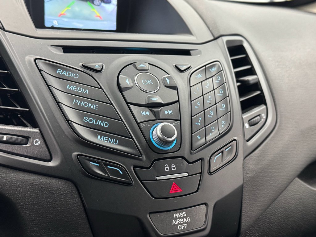 Used 2019 Ford Fiesta SE image 22