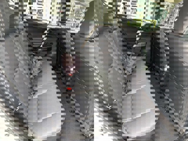 Used 2018 Toyota RAV4 Platinum image 12