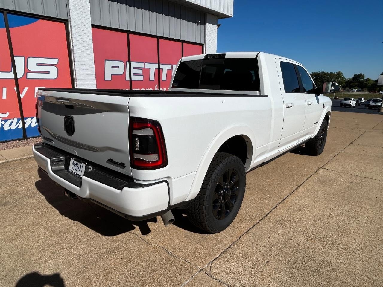 Used 2022 RAM 2500 Limited w/ Night Edition image 8