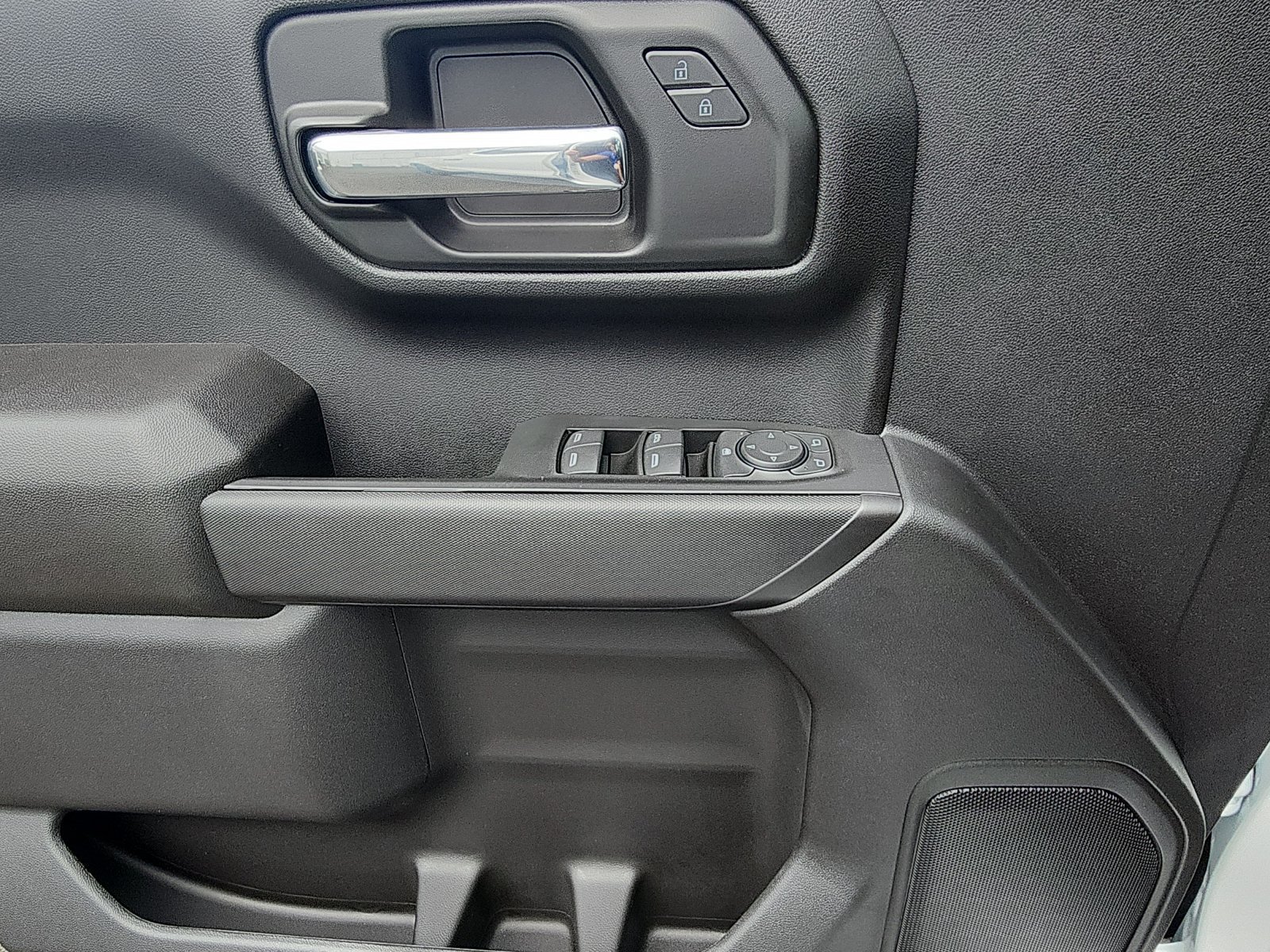 New 2026 Chevrolet Silverado 1500 Custom AWD/4WD image 18