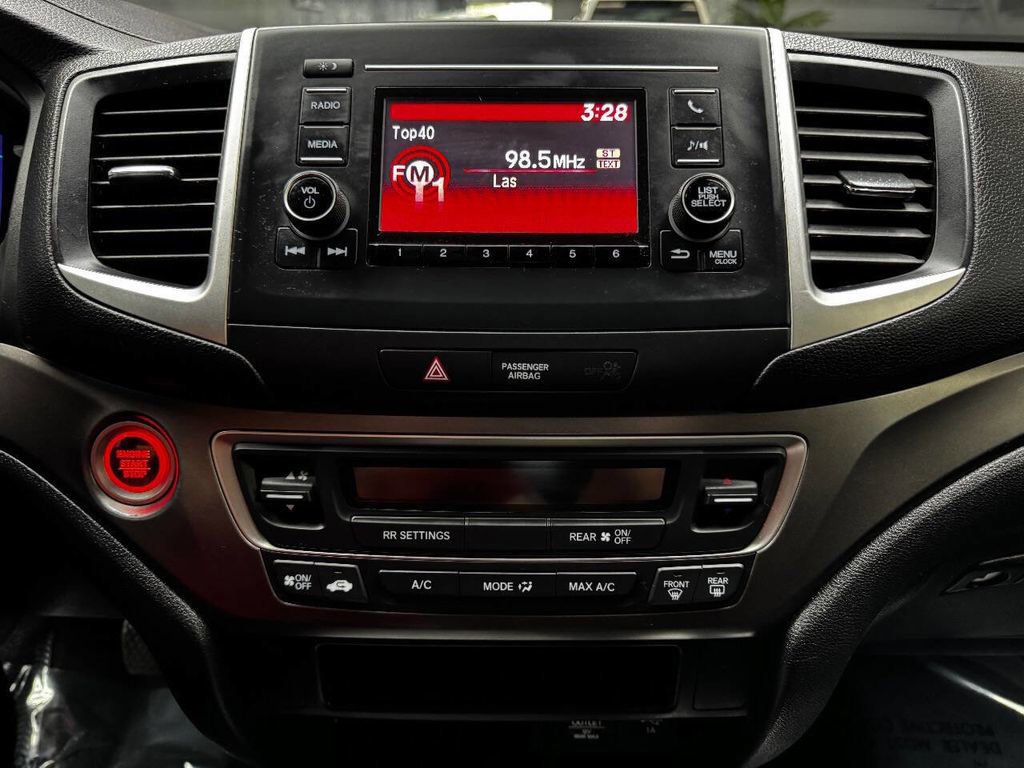 Used 2019 Honda Pilot LX image 24