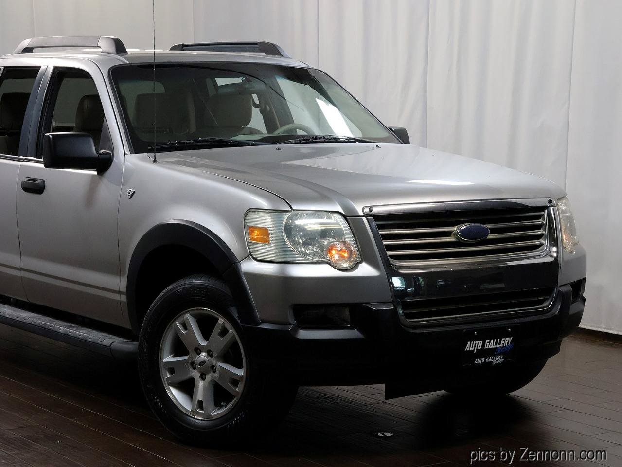 Used 2007 Ford Explorer Sport Trac XLT RWD image 2