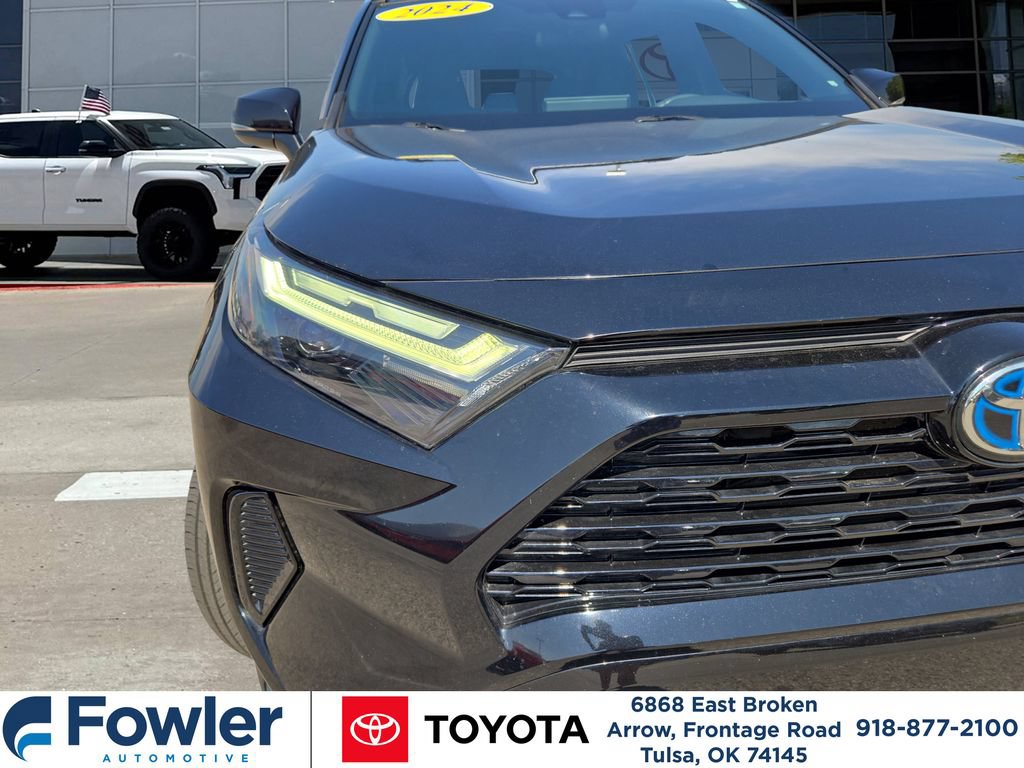 Used 2024 Toyota RAV4 SE AWD/4WD image 33