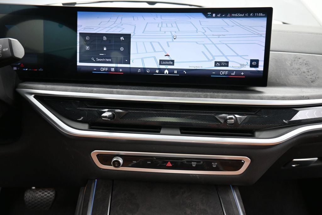 Used 2024 BMW X7 xDrive40i AWD/4WD image 14