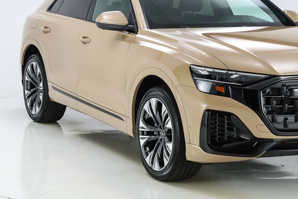 Used 2025 Audi Q8 Premium Plus AWD/4WD image 29