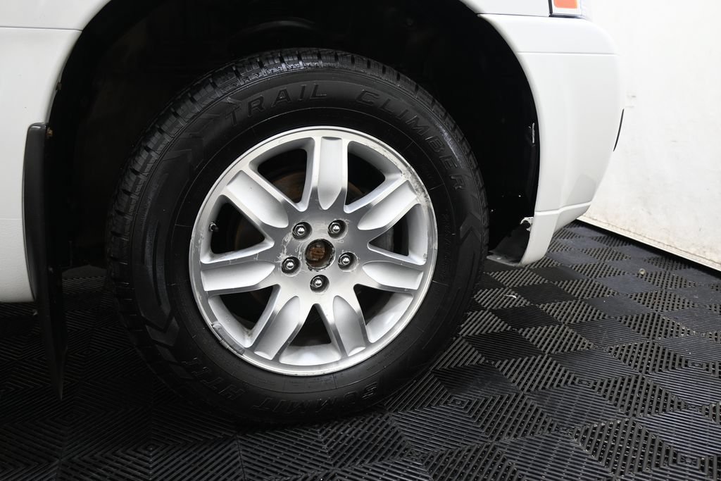 Used 2011 Mitsubishi Endeavor LS AWD/4WD image 30