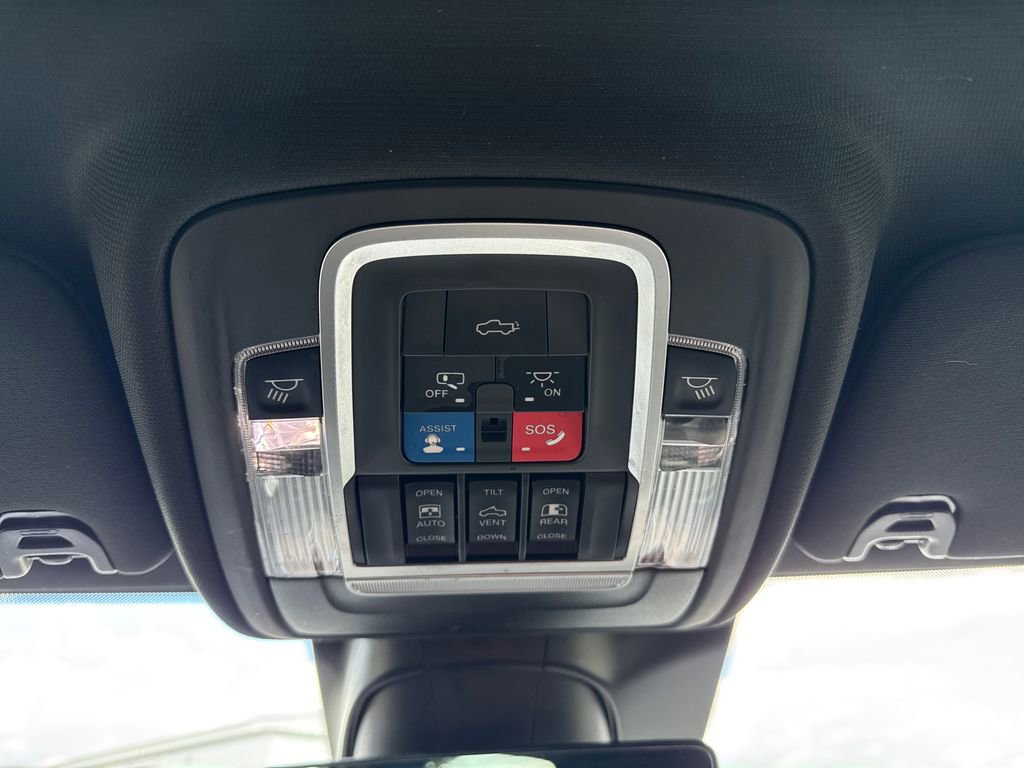 Used 2020 RAM 3500 Limited image 27