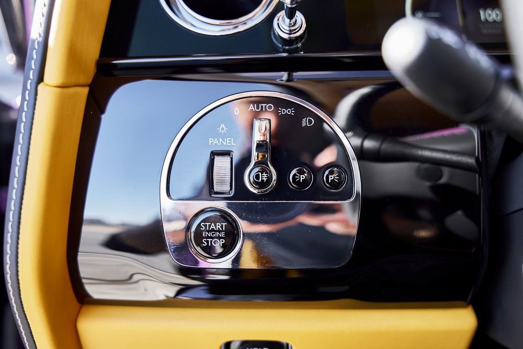 Used 2025 Rolls-Royce Cullinan image 65