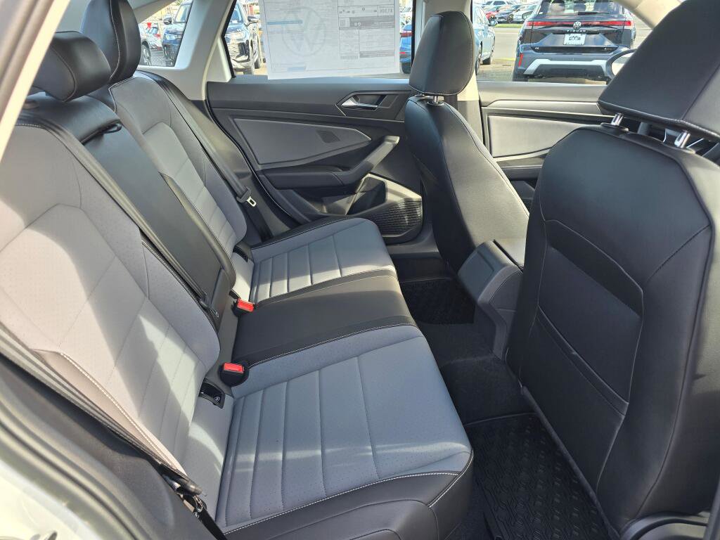 New 2026 Volkswagen Jetta SE image 40