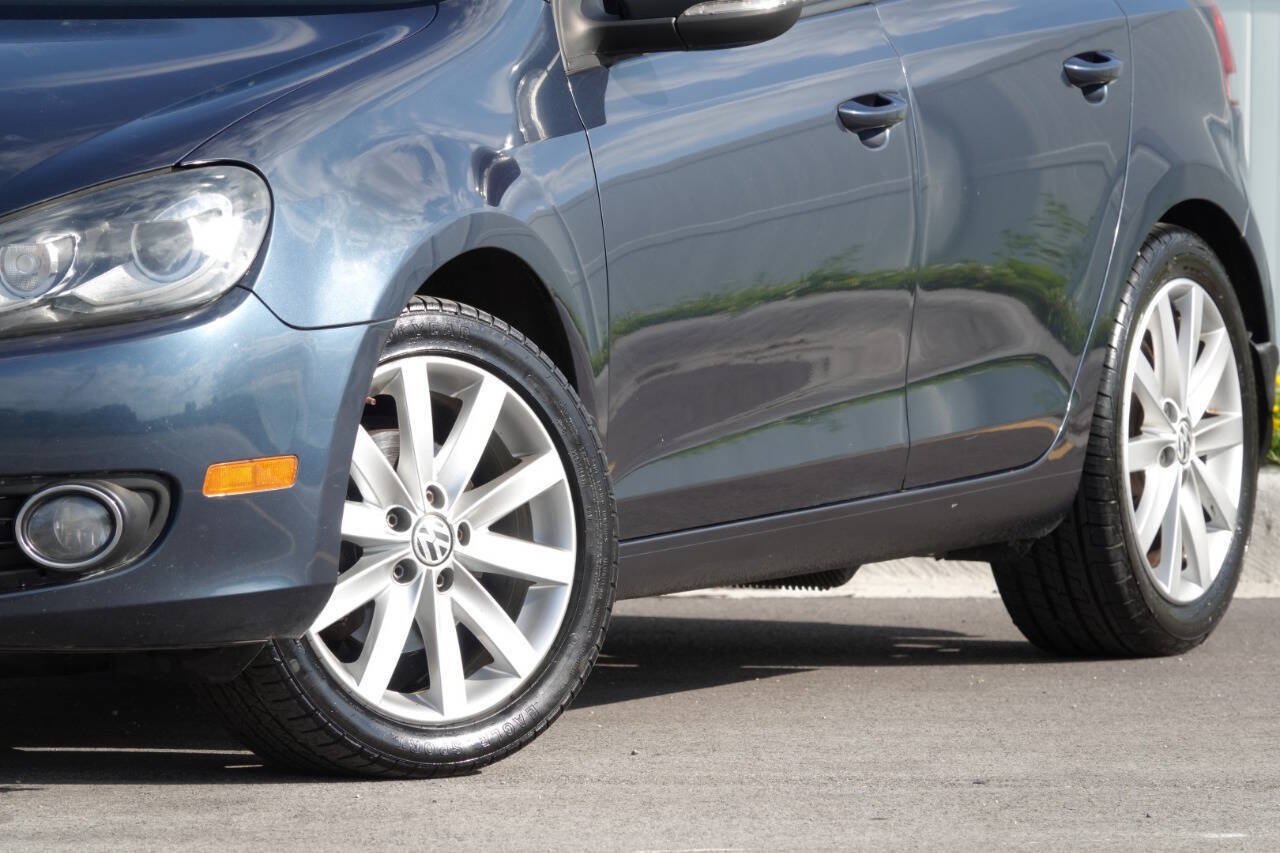 Used 2011 Volkswagen Golf TDI w/ Cold Weather Pkg FWD image 3