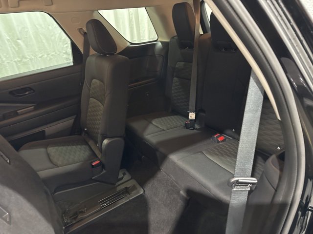 Certified 2024 Nissan Pathfinder S image 11