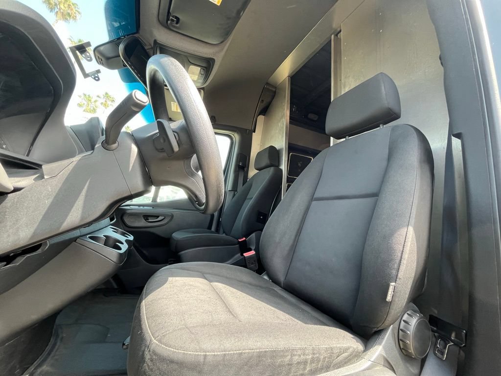 Used 2019 Mercedes-Benz Sprinter 144 image 16