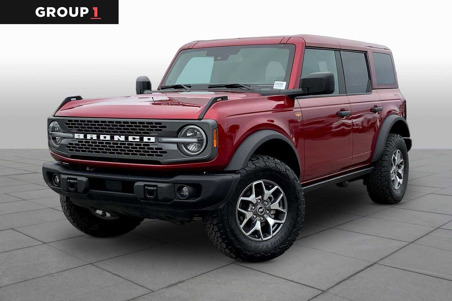 Certified 2025 Ford Bronco Badlands AWD/4WD image 1