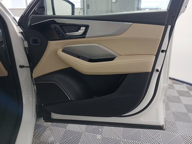 Used 2024 Acura MDX SH-AWD w/ Technology Package image 27