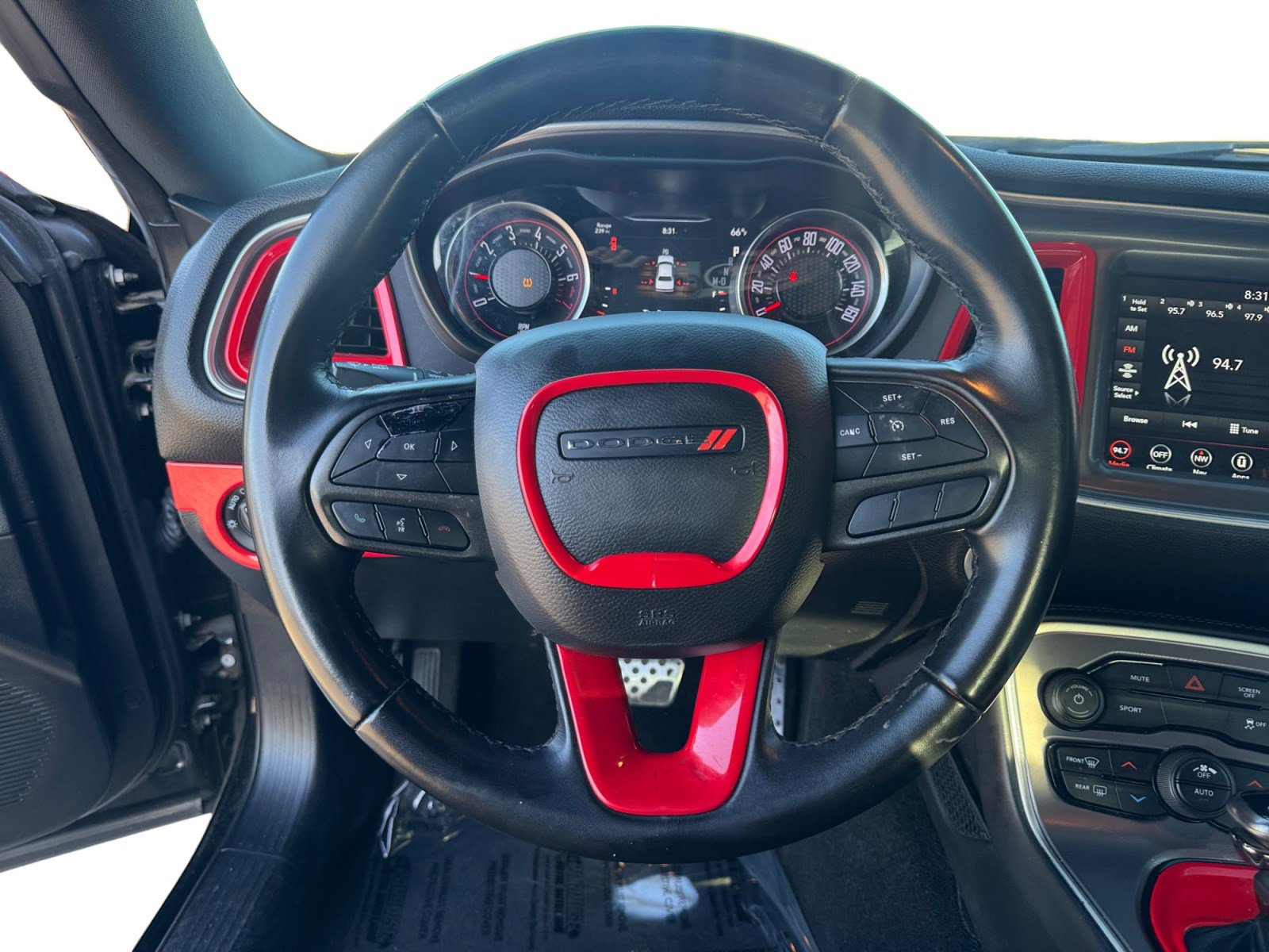 Used 2022 Dodge Challenger SXT image 12